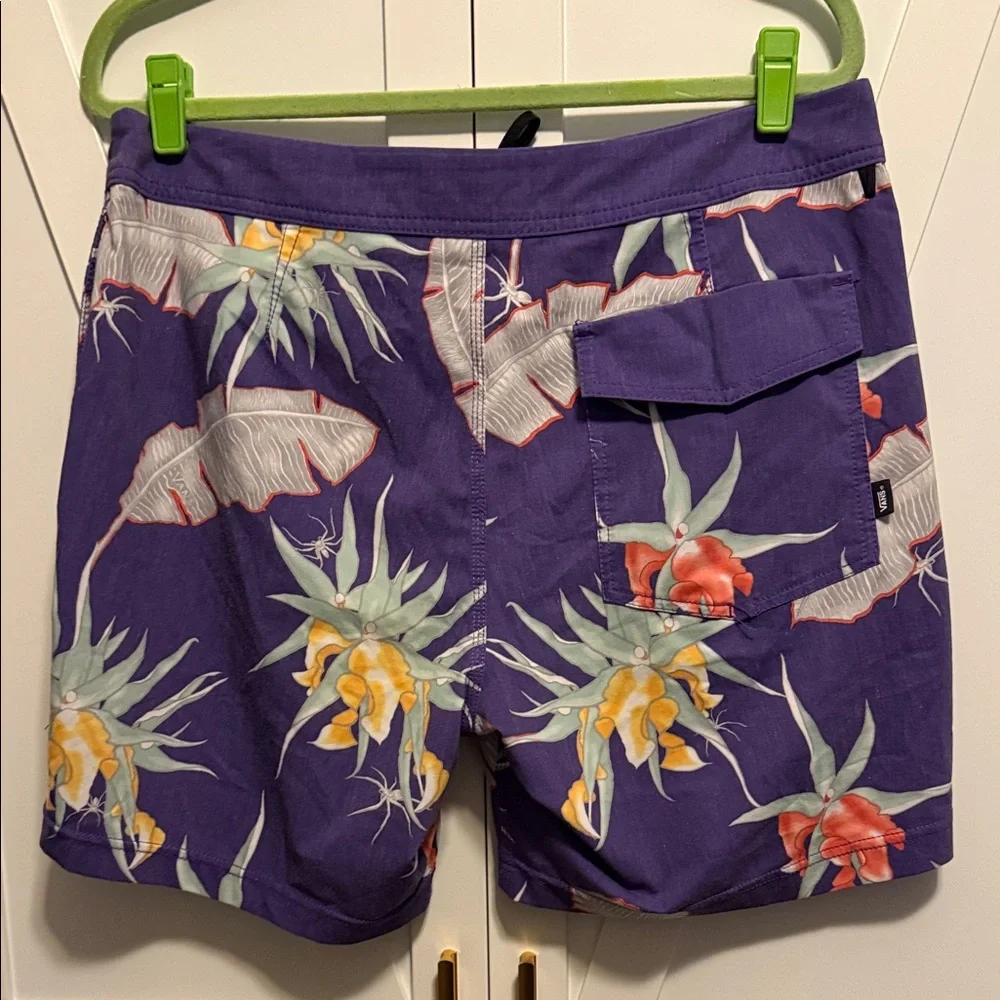 Men's Vans Off The Wall Board‎ Shorts Size 34 Purple Floral